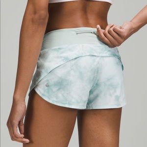 Lululemon speed up low rise shorts 2.5 inches